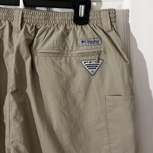 Columbia PFG Men's Khaki Cargo Convertible Hiking Pants To Shorts Size XLx32L - Picture 4 of 5
